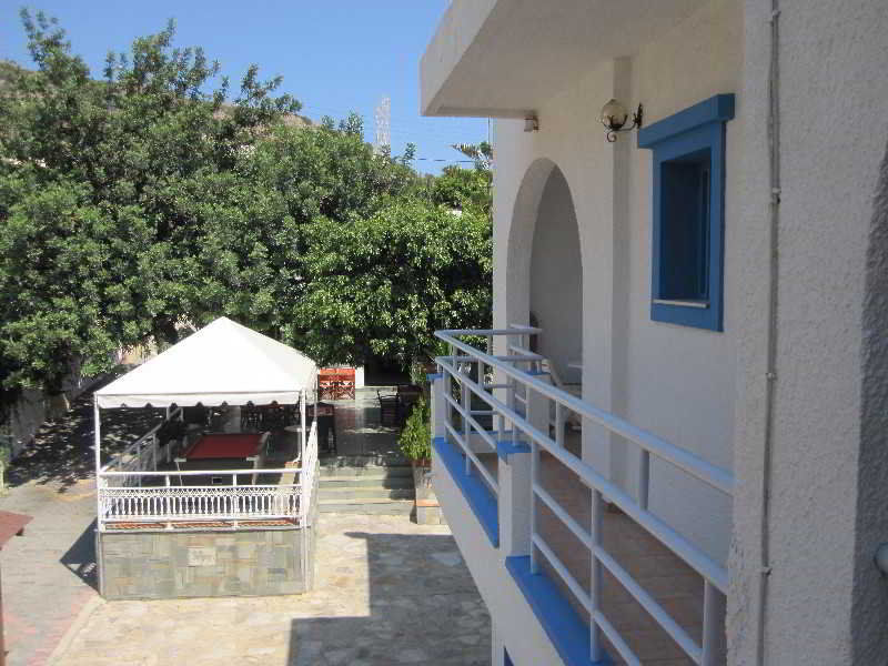 Amazones Villas Apartments Hersonissos  Bagian luar foto