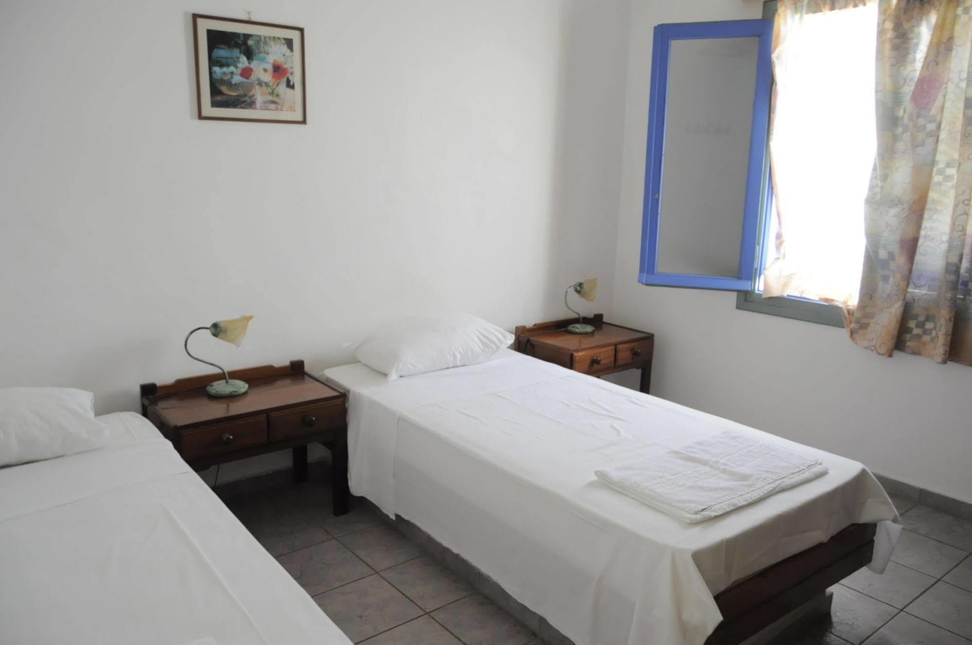 Amazones Villas Apartments Hersonissos  Bagian luar foto
