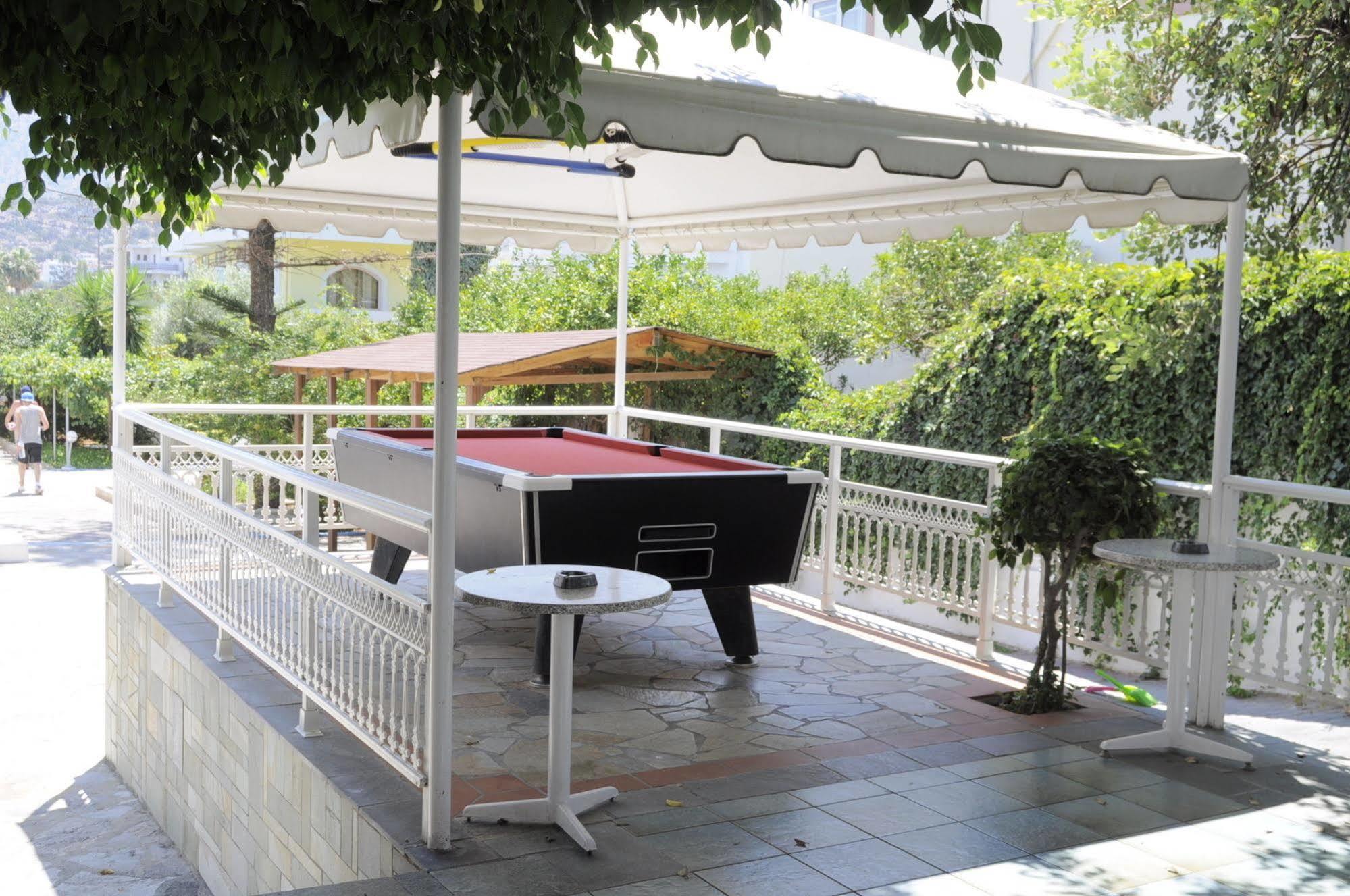 Amazones Villas Apartments Hersonissos  Bagian luar foto